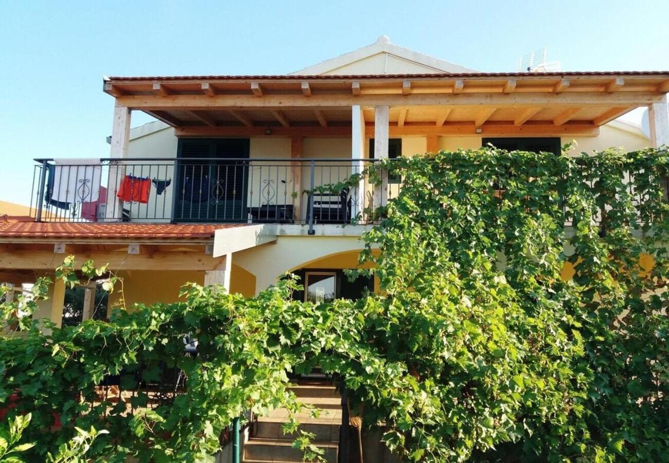 Apartments Ljuba Voluja 외부 사진
